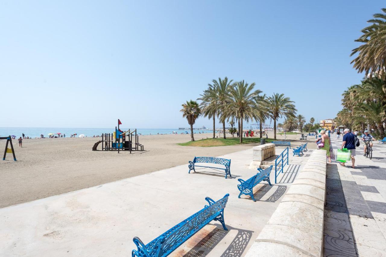 Caleta Homes - Apartamentos Pompidou Málaga Dış mekan fotoğraf